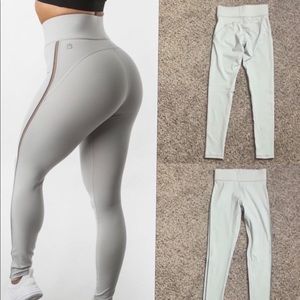 Buffbunny gray leggings
